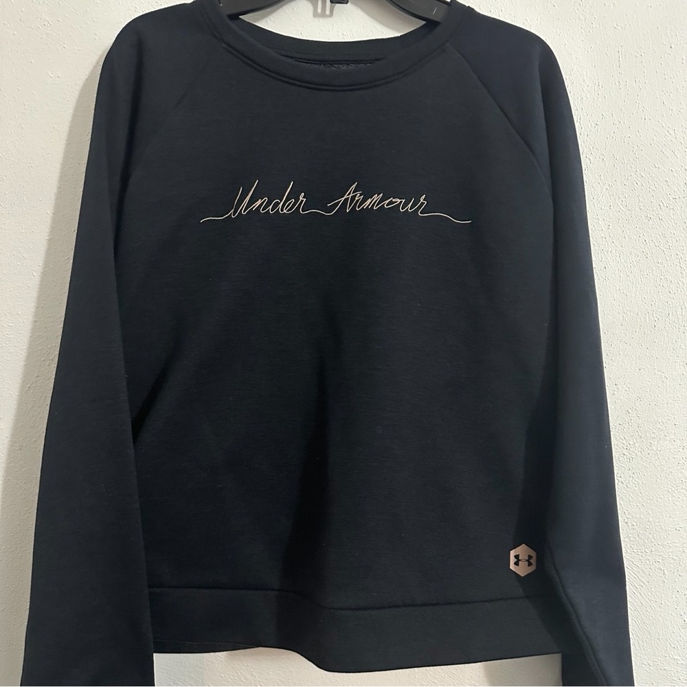 Under Armour  embroidered sweatshirt with knot back black‎ and blushy peach